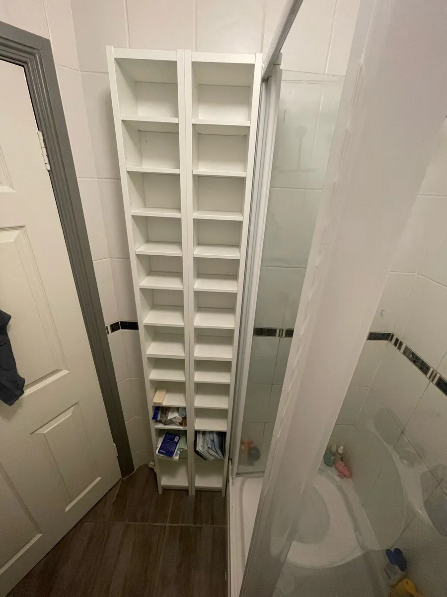 Bathroom furniture - Image 1