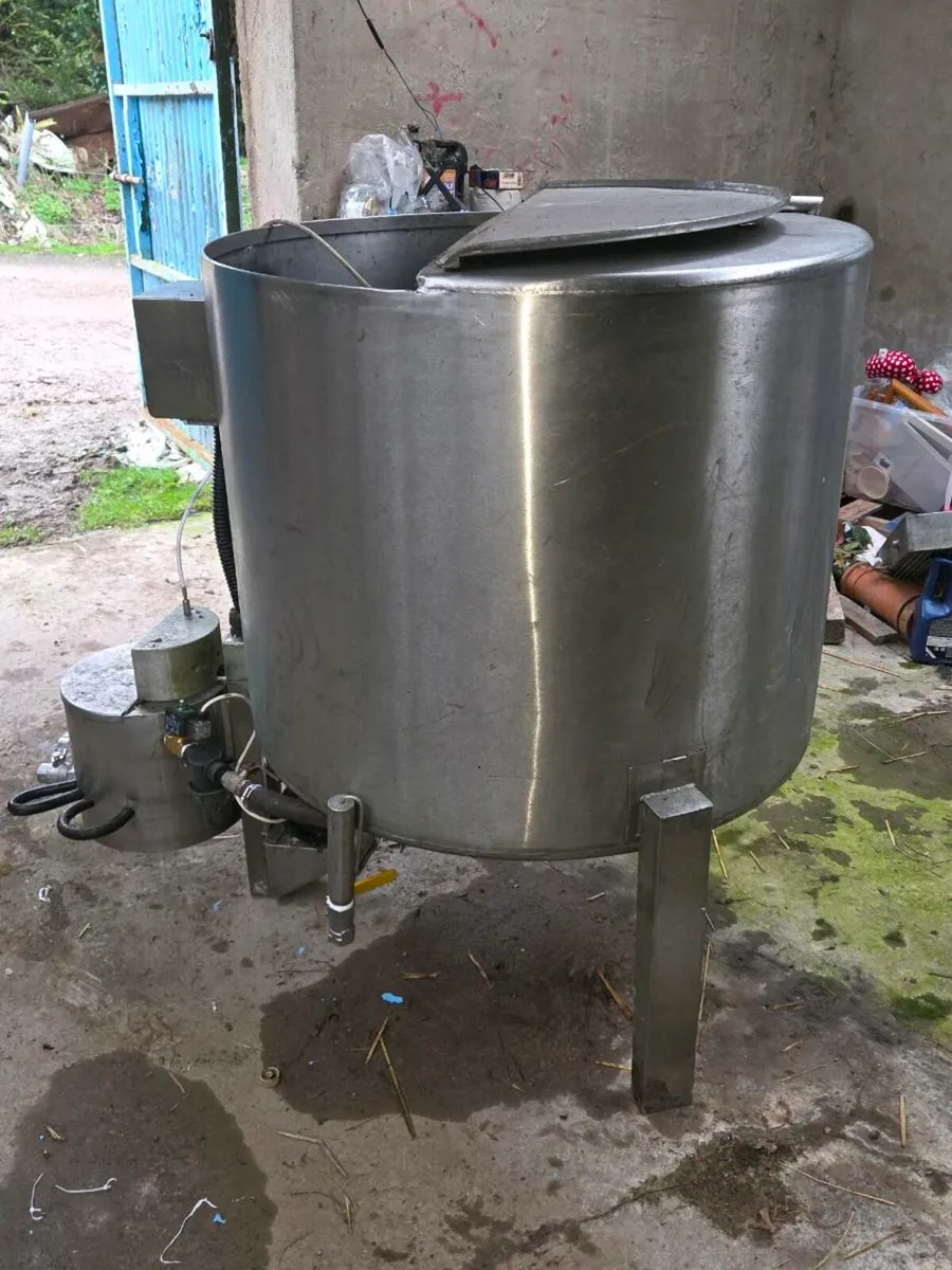 Liscarroll calf feeder - Image 2