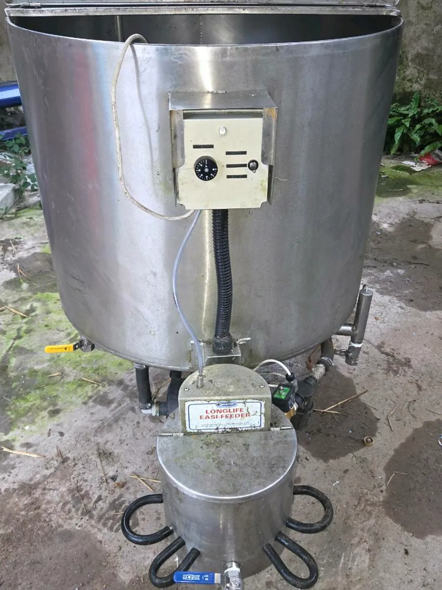 Liscarroll calf feeder - Image 3