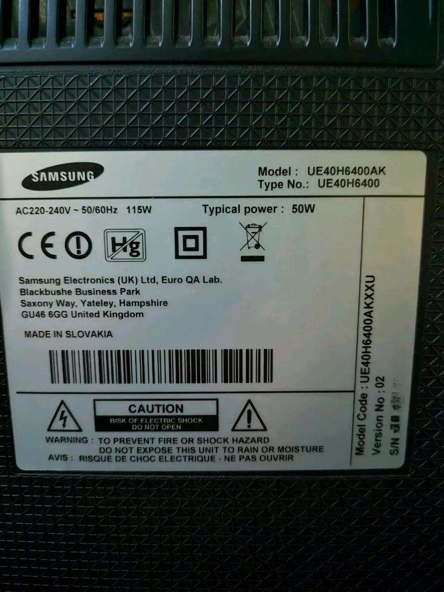Samsung 40", Series 6, Smart Hub TV - Image 2