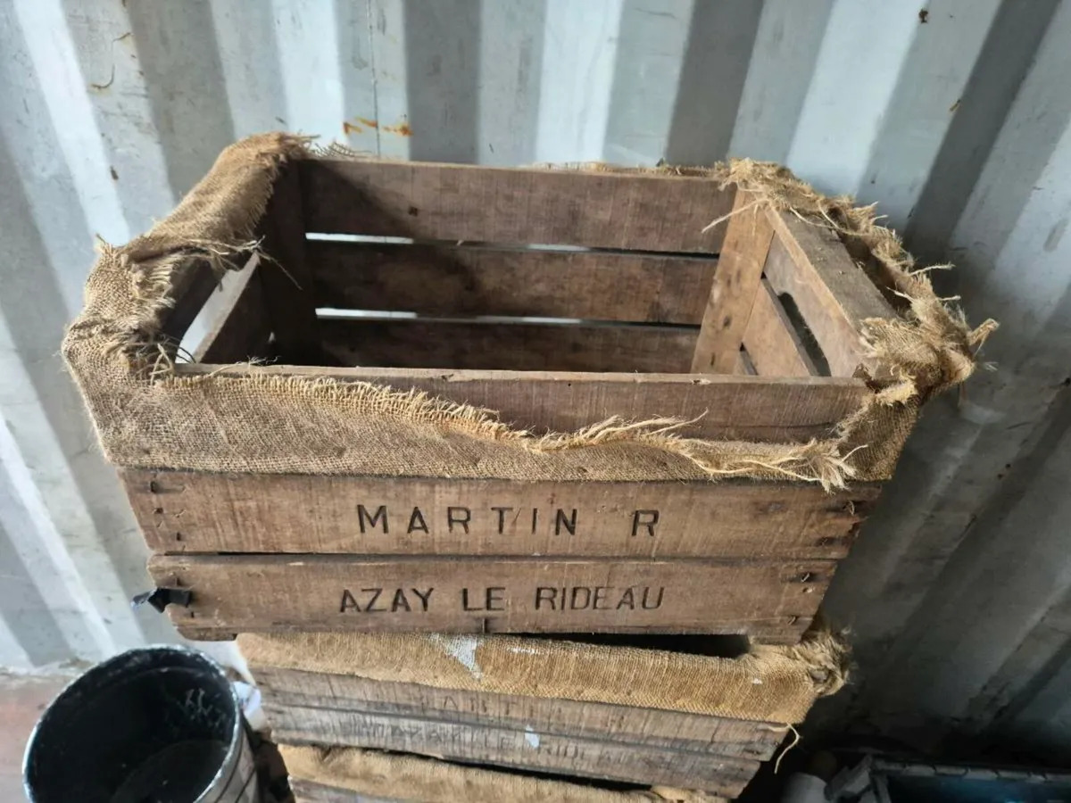 Old box in perfect  condition   10 each - Image 2