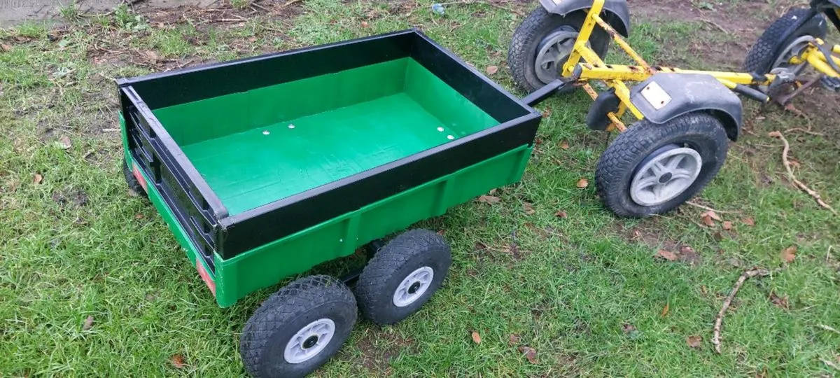 Berg Trailer - Image 1