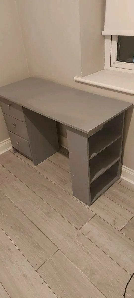 Free desk + office chair (collection only) - Image 2