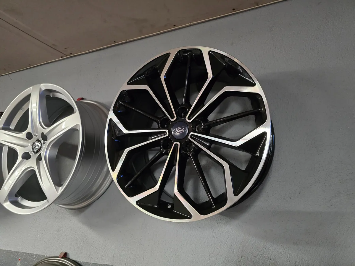 **Special** 18" Ford Focus ST4 Style