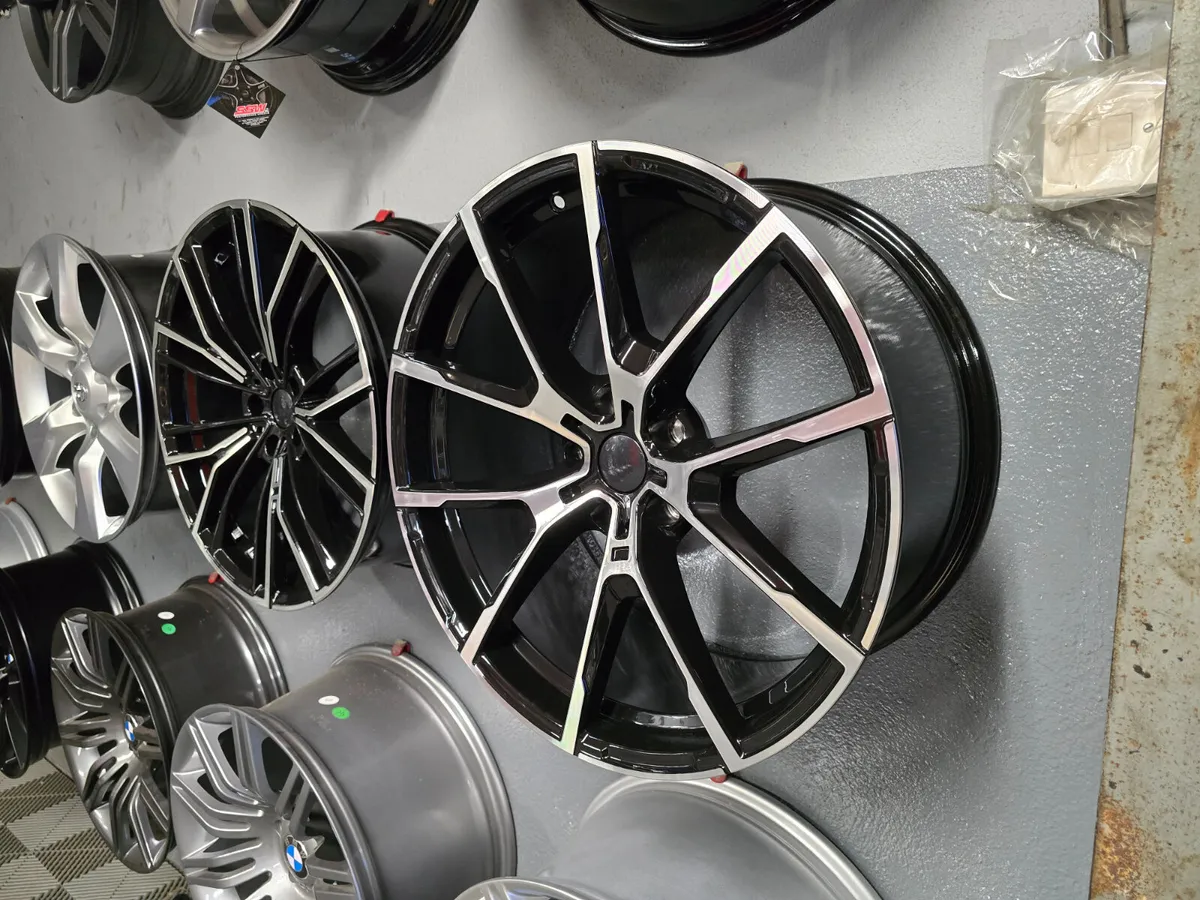 **Special** 20" BMW 728M Style