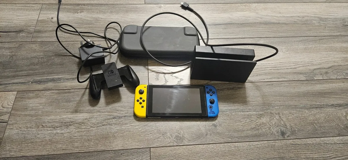 Nintendo Switch with accessories - Image 2