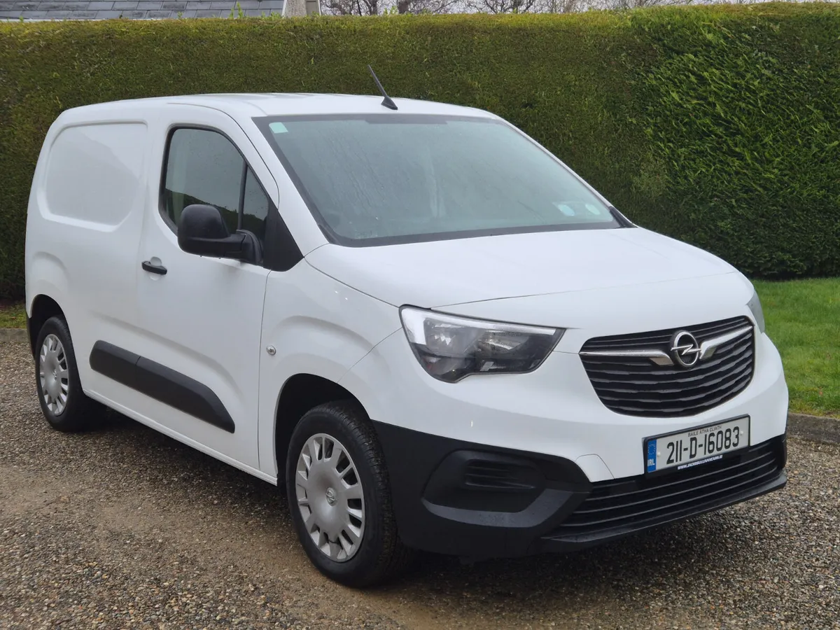 211'OPEL COMBO 1.5 DIESEL 3 SEATER - Image 2