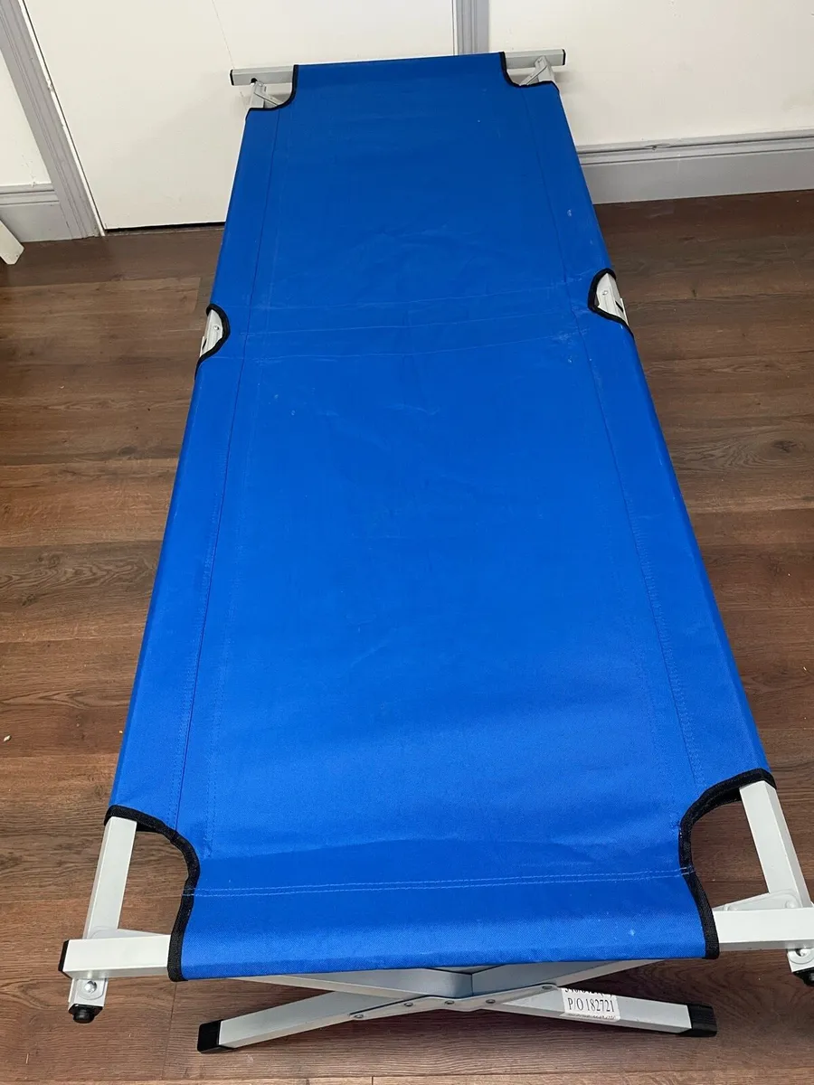 Camp bed - Image 1