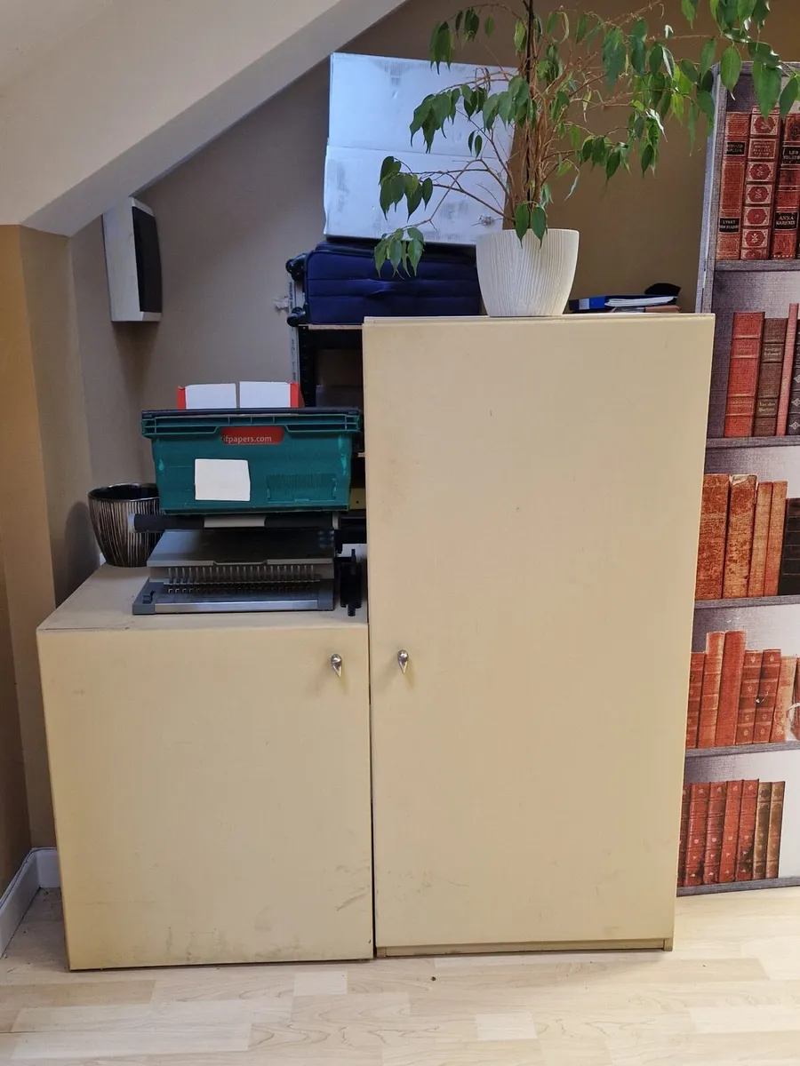 Office furniture - Image 4