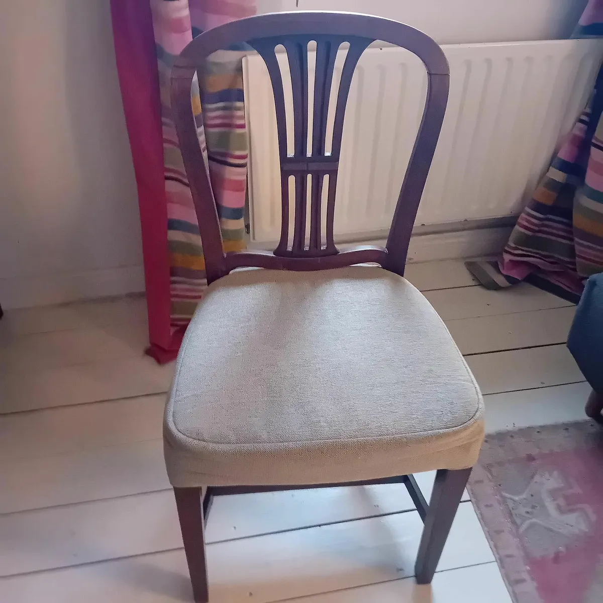 Antique chair - Image 1