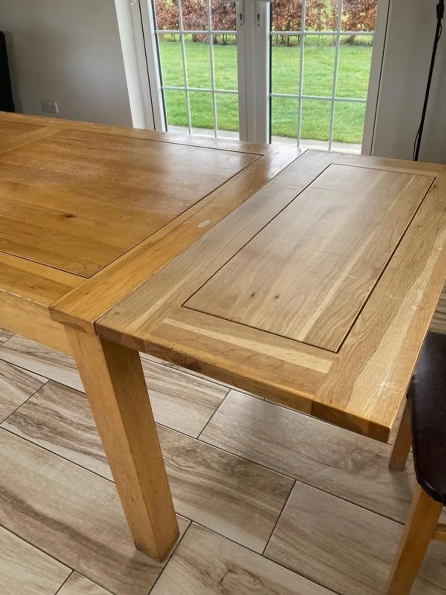 Kitchen table and 6 chairs - Image 3