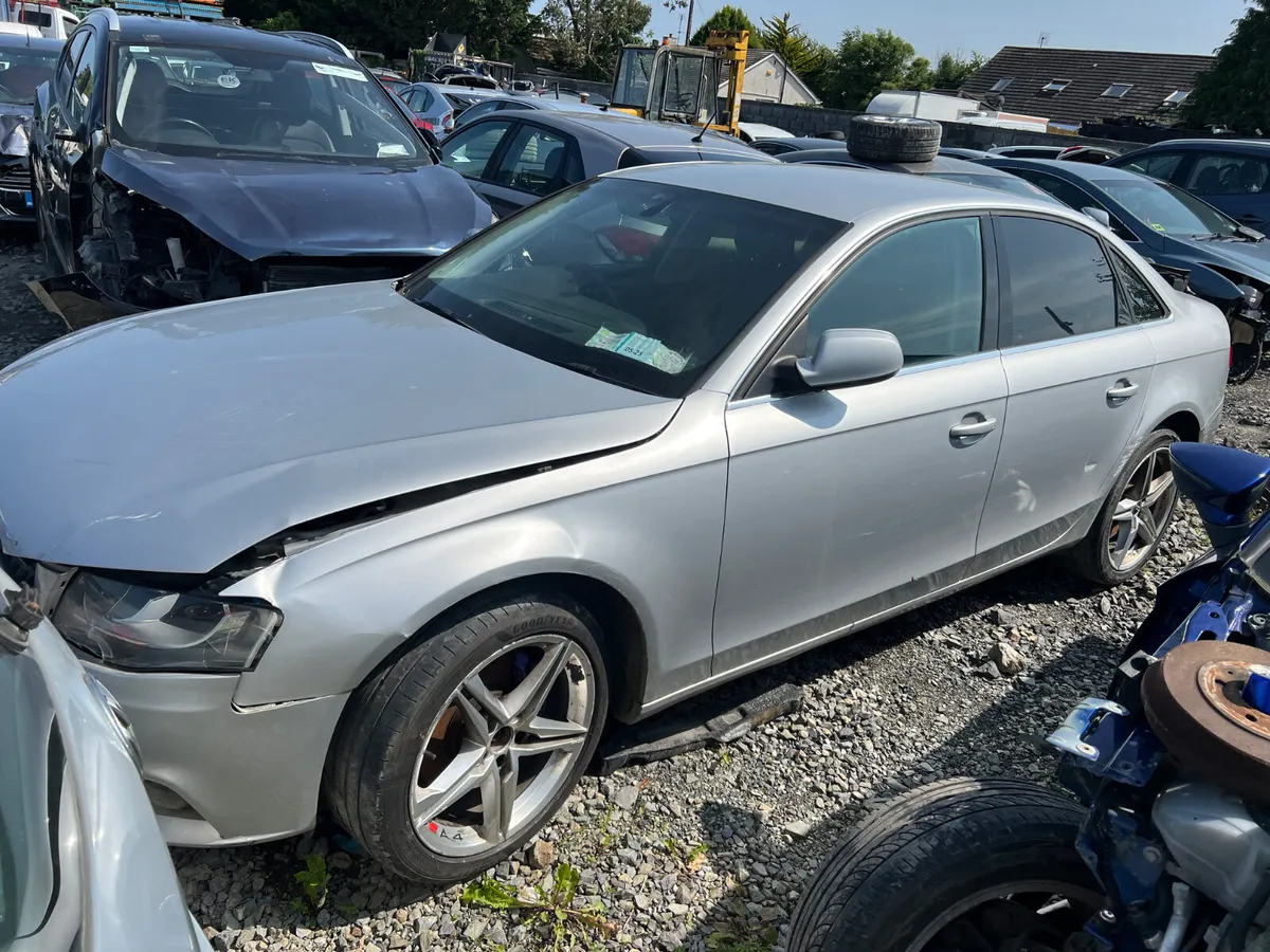 2010 Audi A4 2.0 Diesel - Image 3