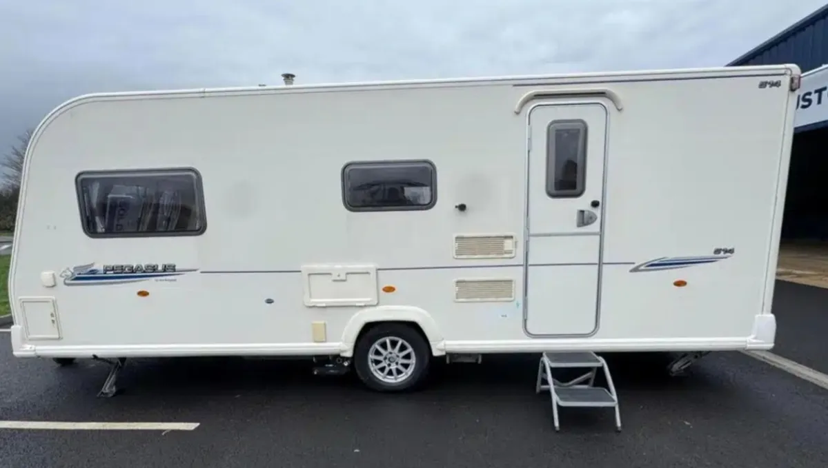4/5  berth   bailey pegasus .  Caravan  for. sale - Image 3