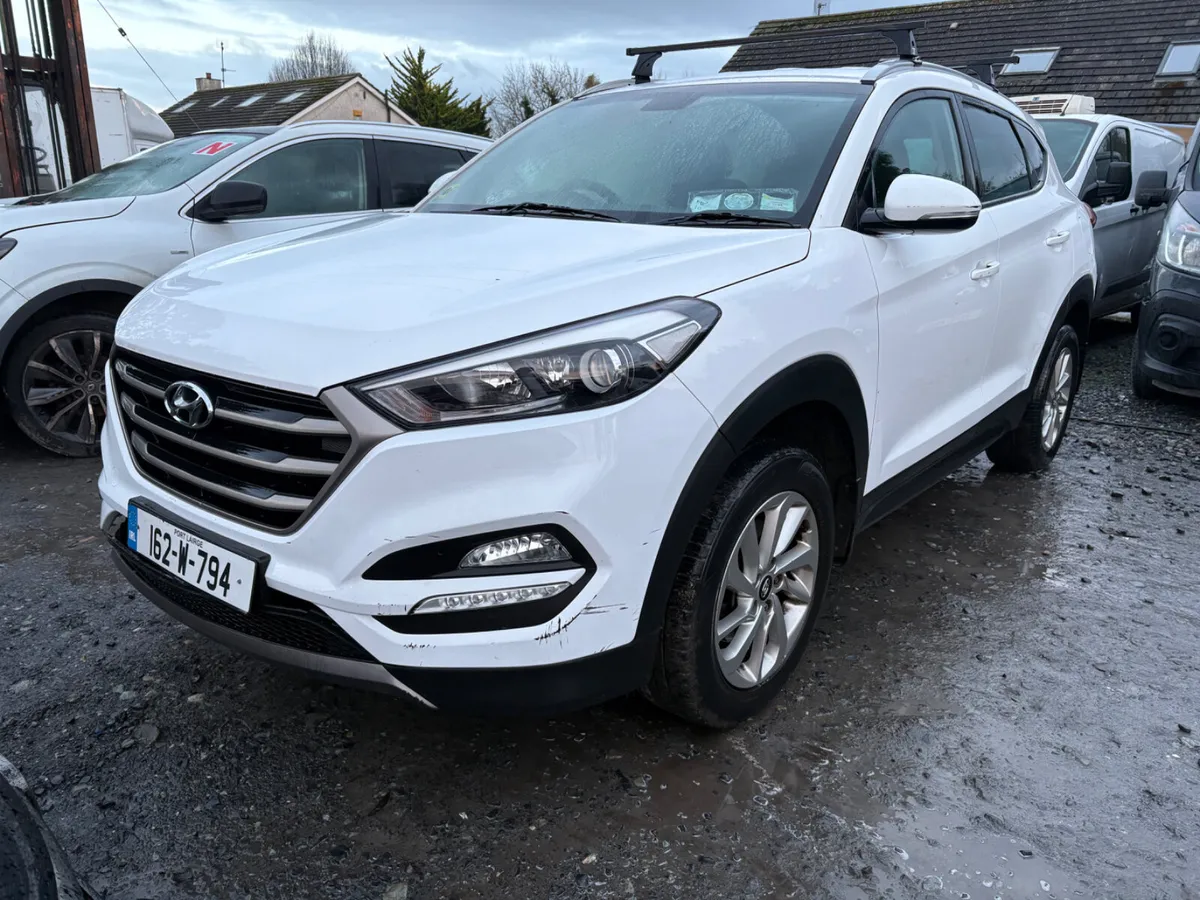 162 Hyundai Tucson 1.7 Diesel high spec low kms - Image 1