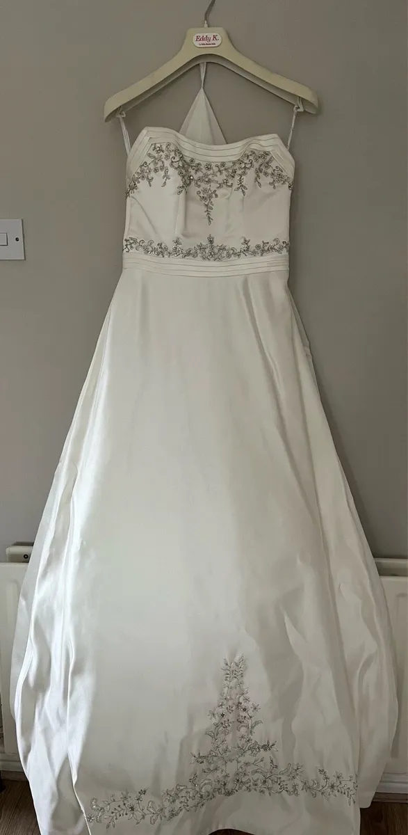 Ginza Ivory Wedding Dress for sale - Image 3