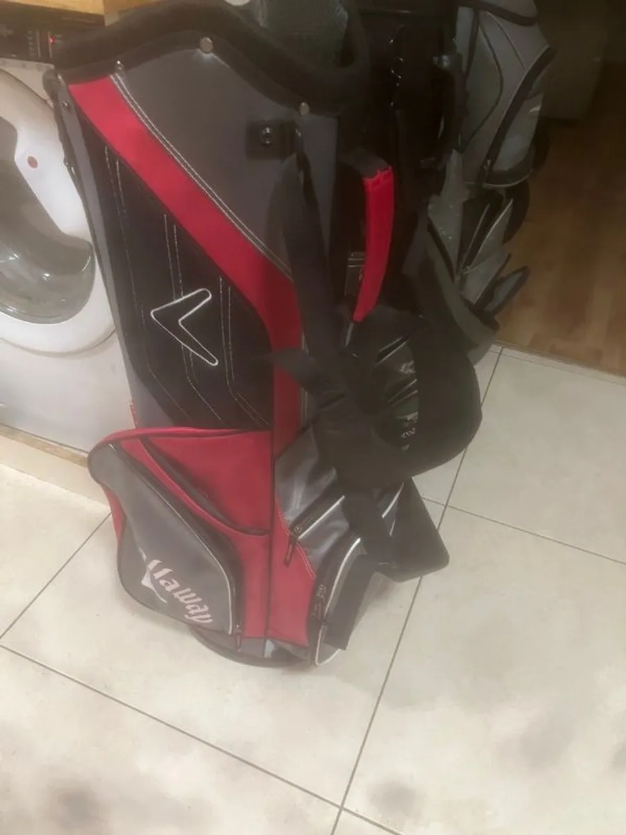 Brand NEW Callaway golf bag - Image 1