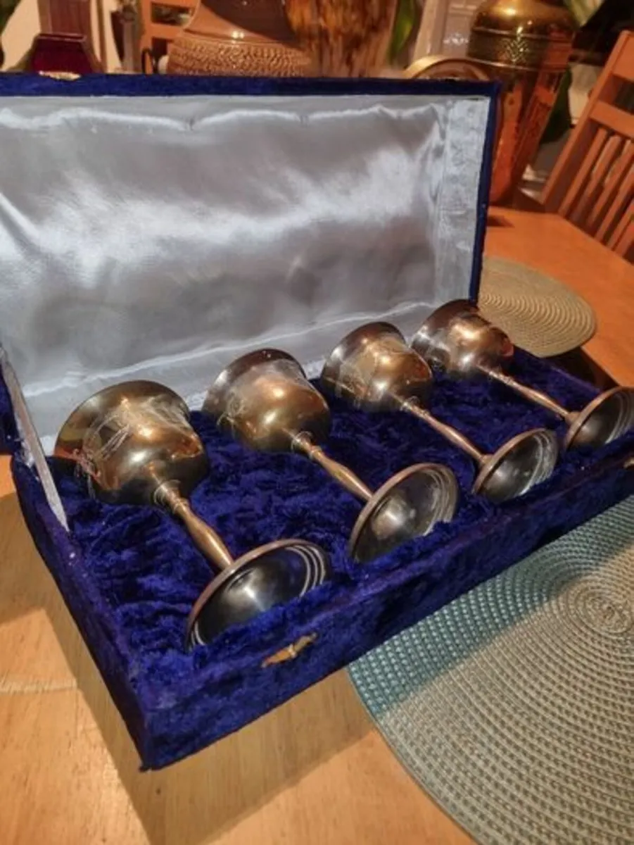 Set of 4 large silver-plated goblets - Image 2