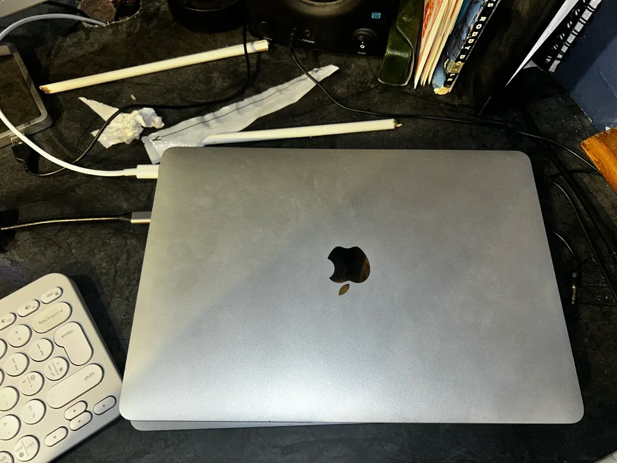 MacBook Air 2020 - Image 2