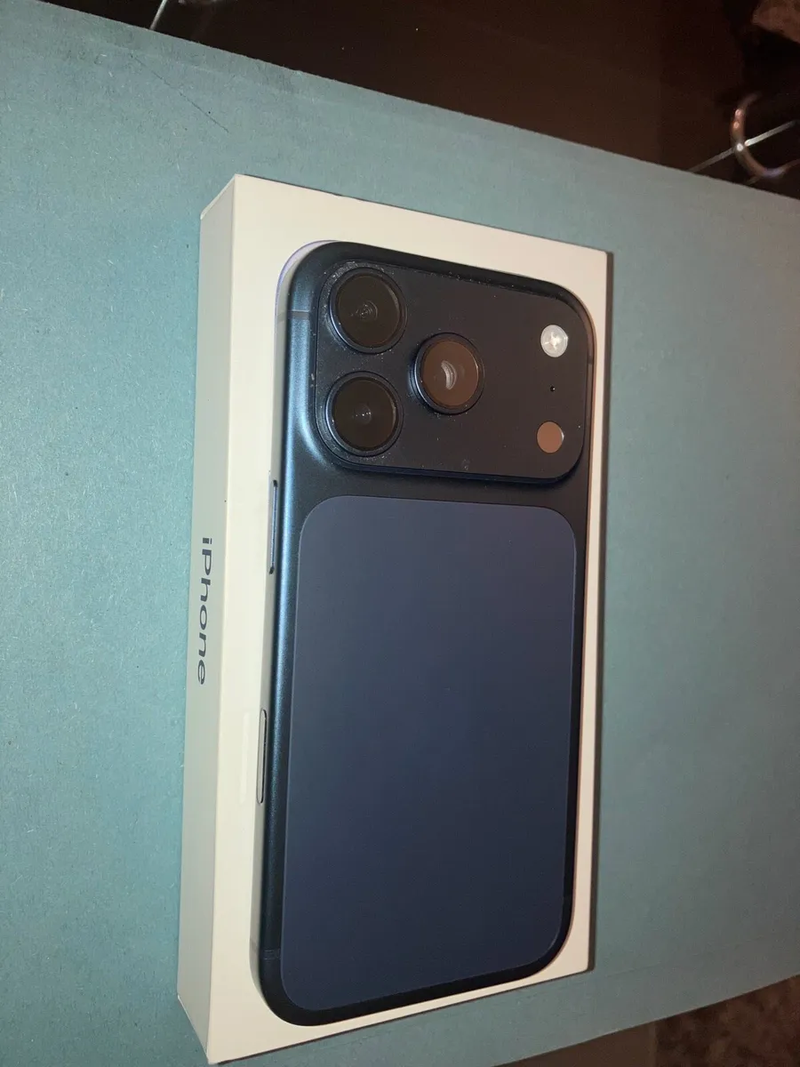 iPhone 17 Pro - Image 3