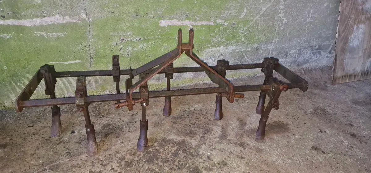 Vintage Harrow - Image 3