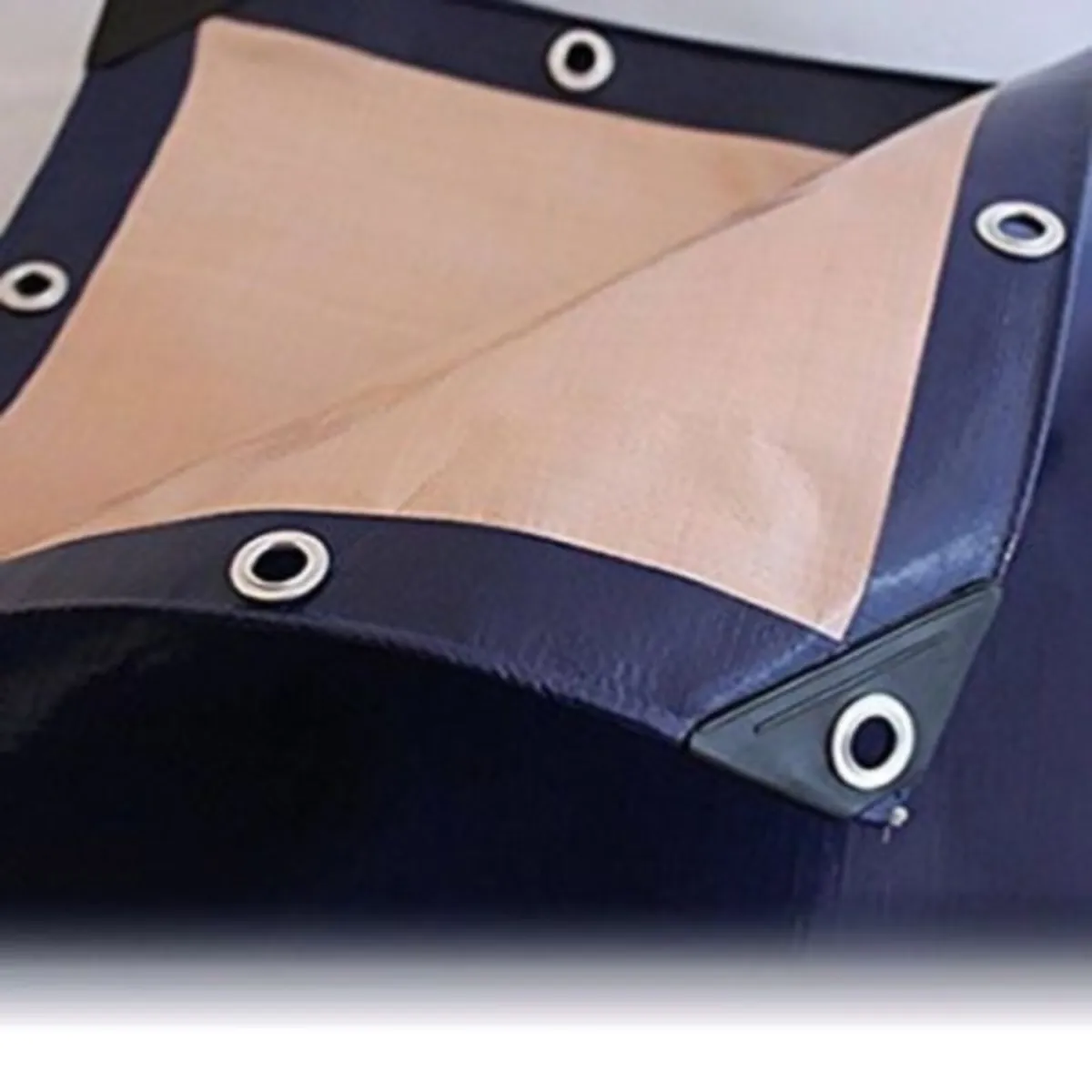 Tarpaulin boat covers - Image 1