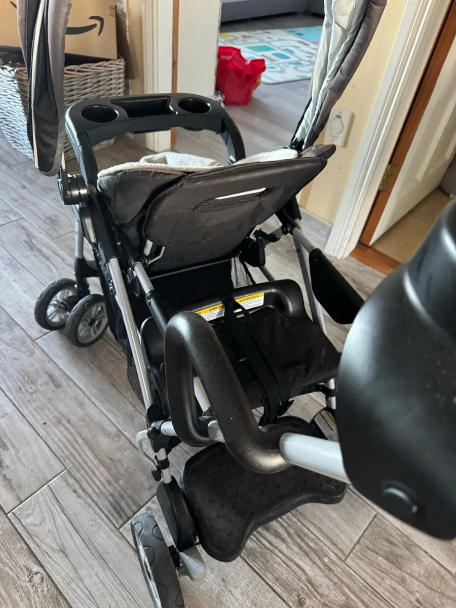 Graco sit and stand stroller - Image 4