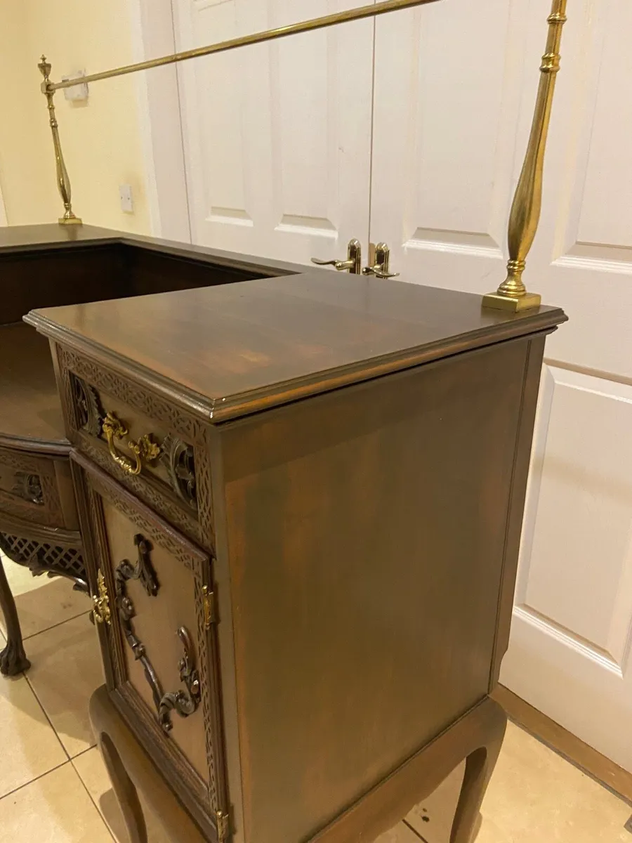 S&H Jewell Hand crafted sideboard - Image 4