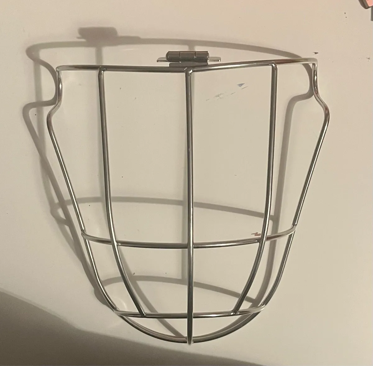 Thurles faceguard - Image 1