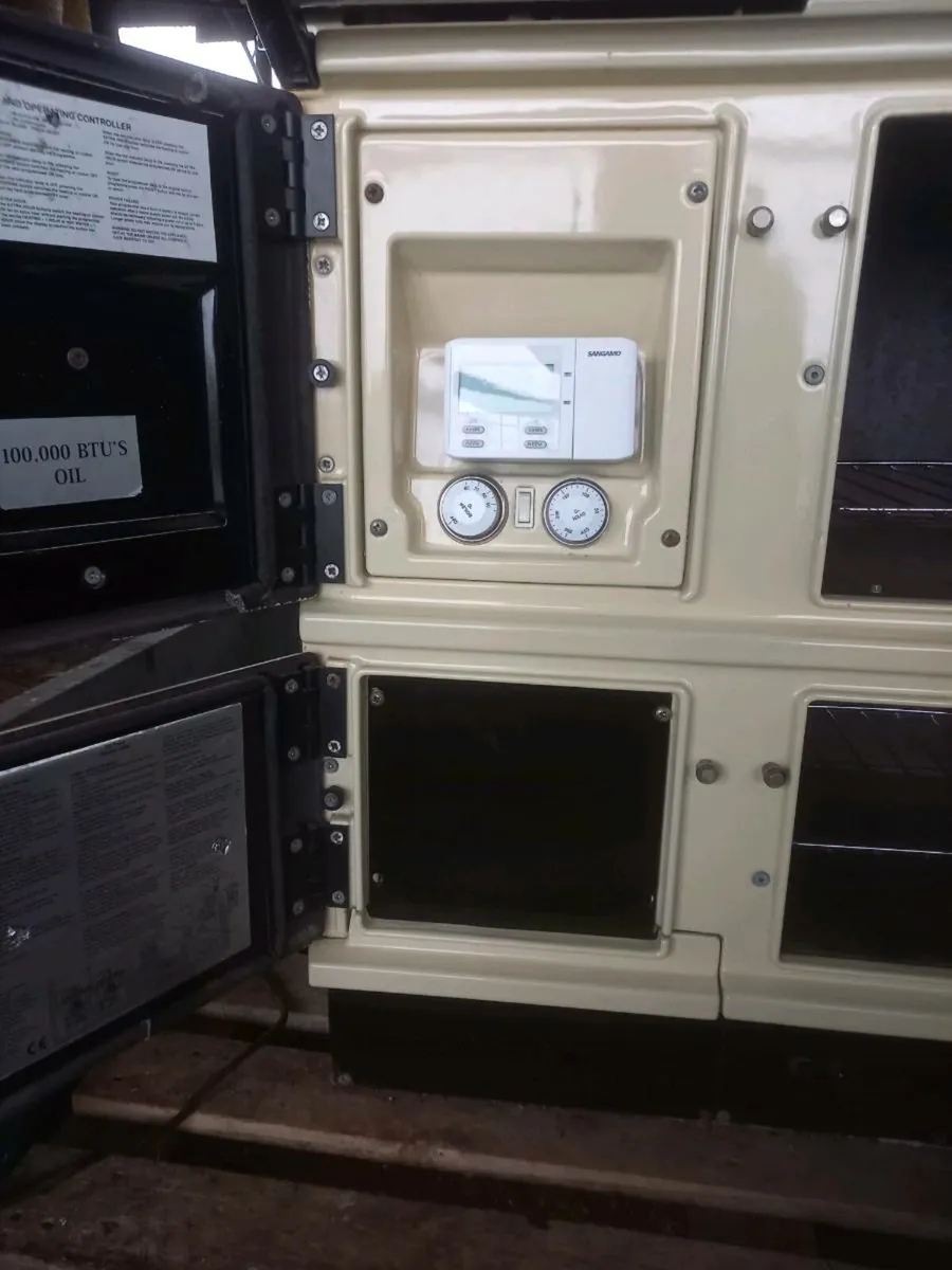 Stanley twin burner oil cooker - Image 3