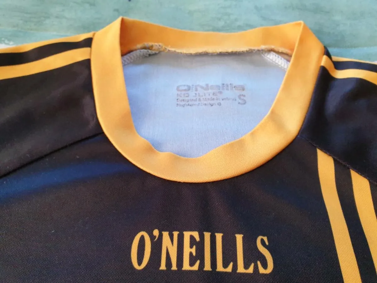 St Eunans Gaelic Football Home Jersey 2014 to 2015 - Image 2
