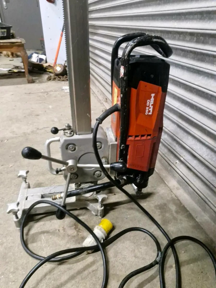 Hilti core drill dd250 - Image 1
