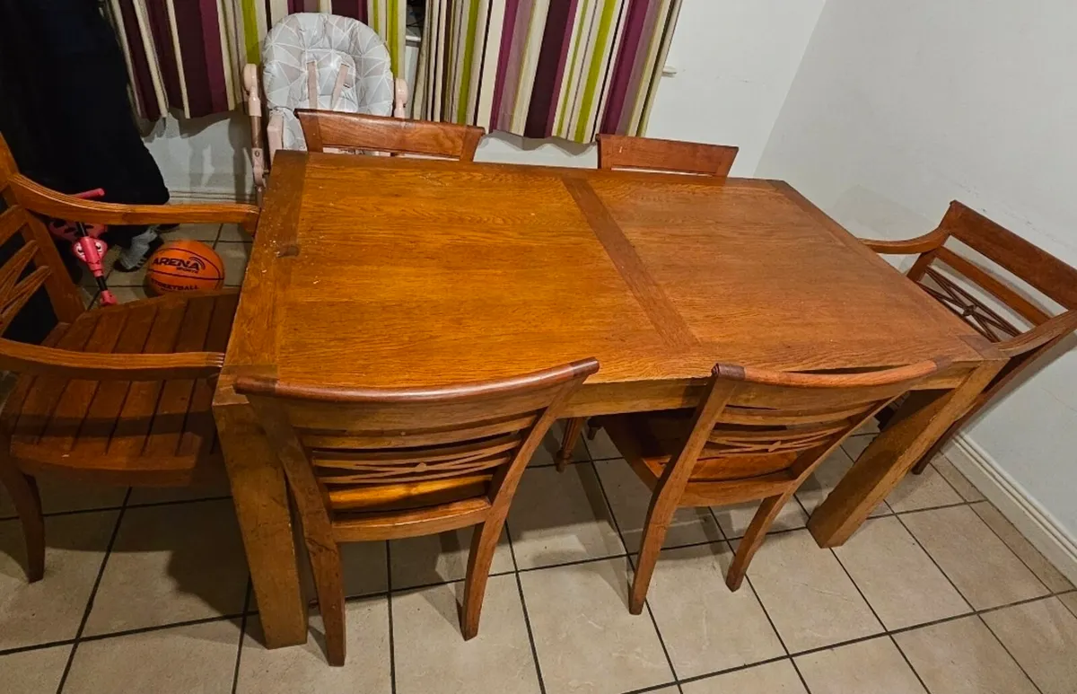 Dining table - Image 2