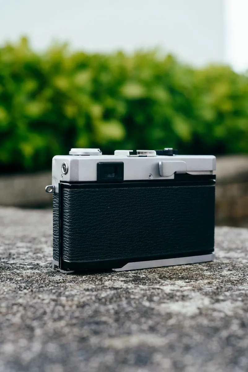 Olympus 35 RC w/ Skylight filter 43.5mm - Image 2