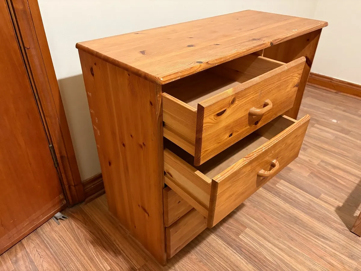 study table - Image 2