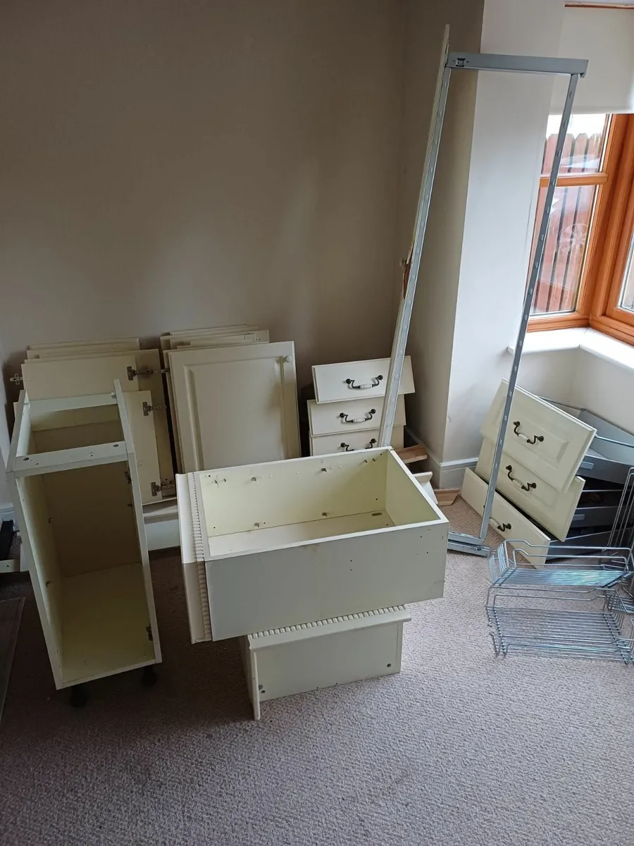 Kitchen & appliances - Image 2