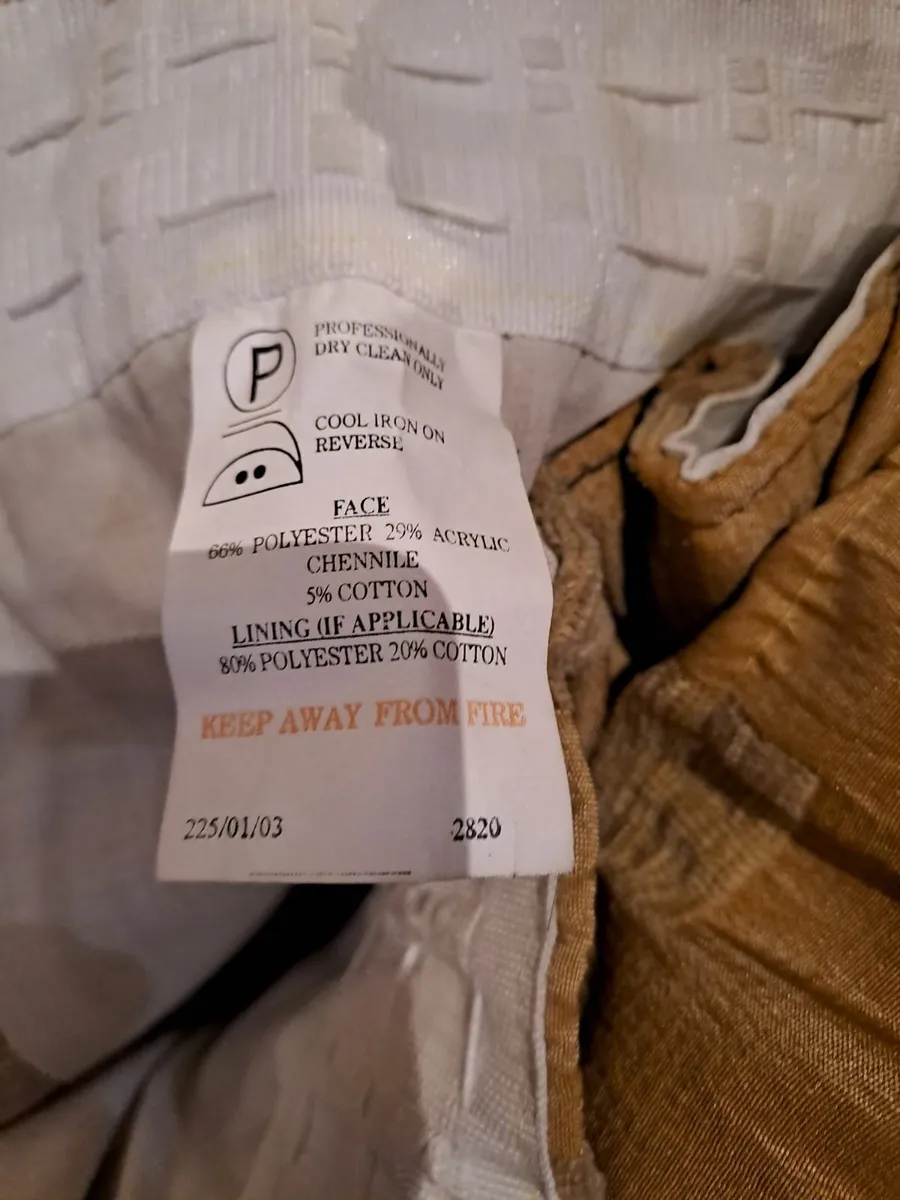 2 sets of lined curtains mustard - Image 4