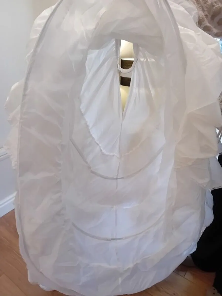 wedding dress underskirt - Image 2