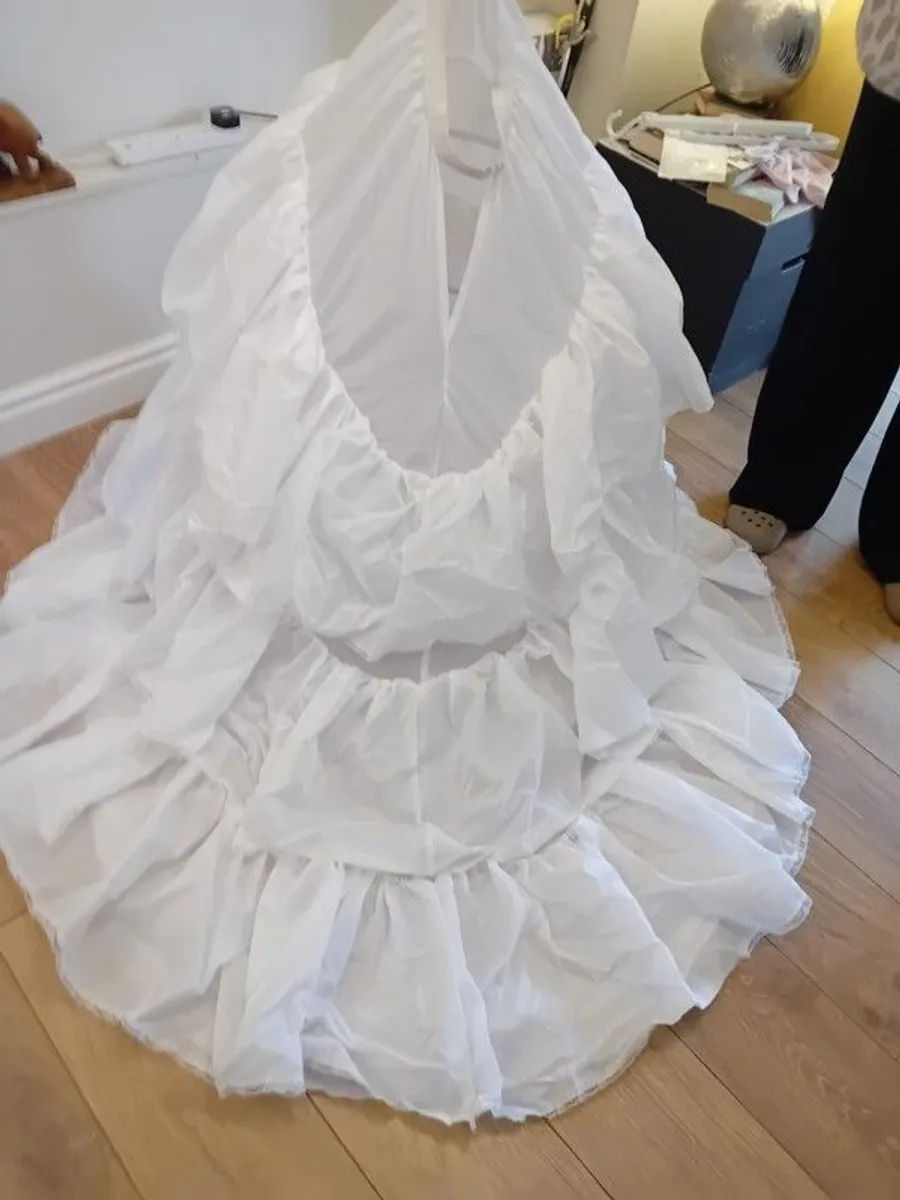 wedding dress underskirt - Image 4