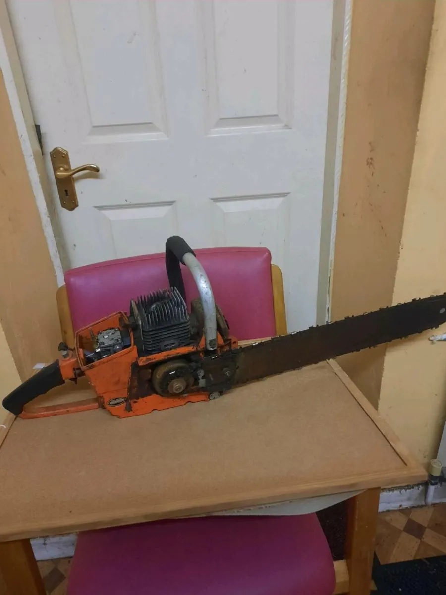 Vintage chainsaw echo 60s - Image 2