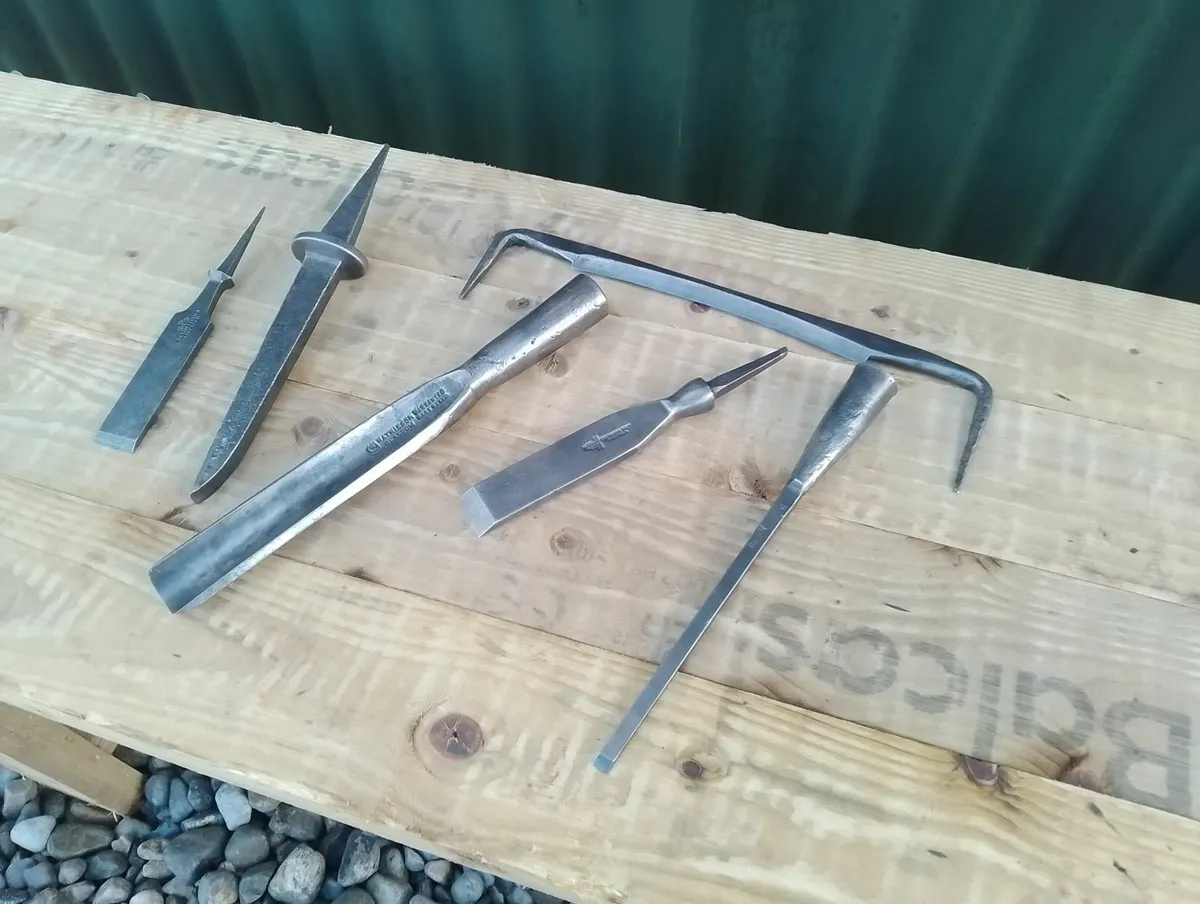 Old tools for repair. - Image 3