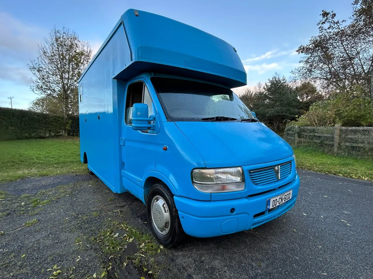 3.5 ton Horse box ready to go taxed and Test - Image 4