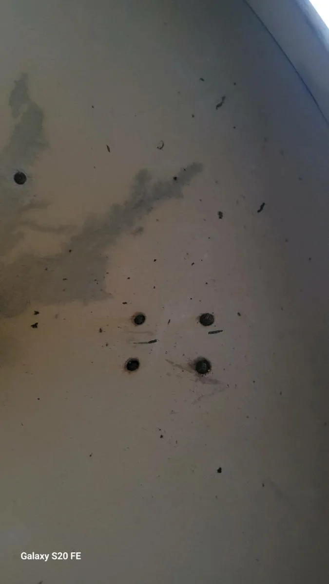 Vicon fertiliser/ seed spreader - Image 4