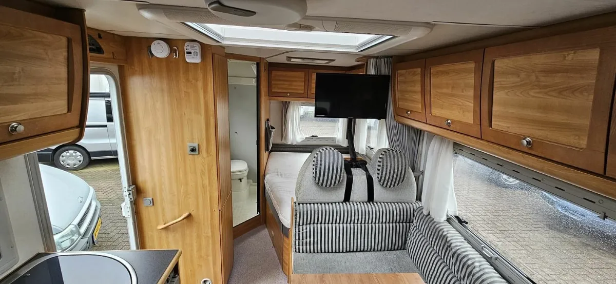 2003 Knaus Low Profile Trade Sale  €23750 - Image 4