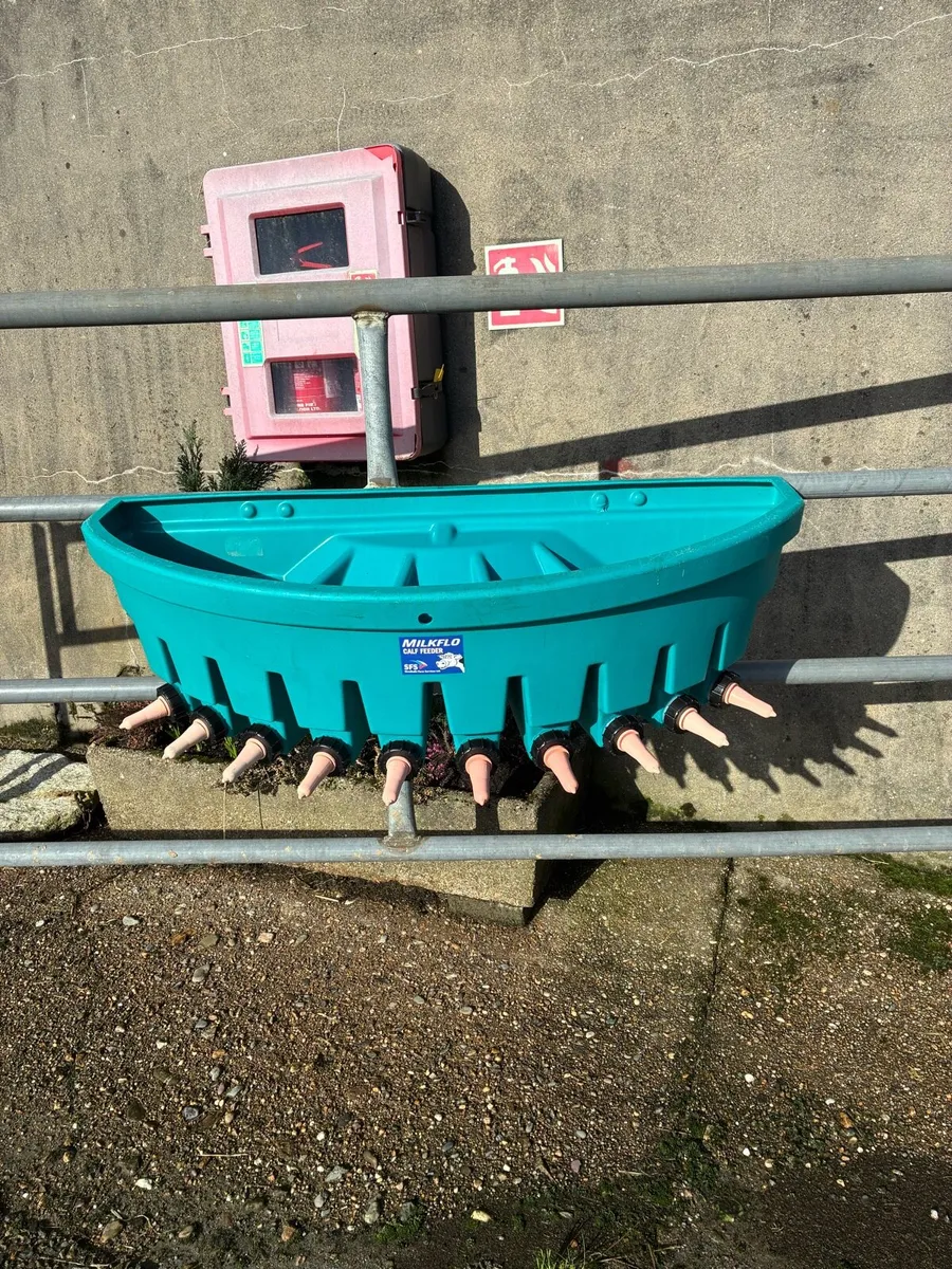10 Teat feeder - Image 1