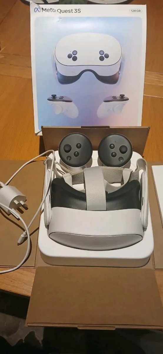 Meta Quest 3s - Image 1