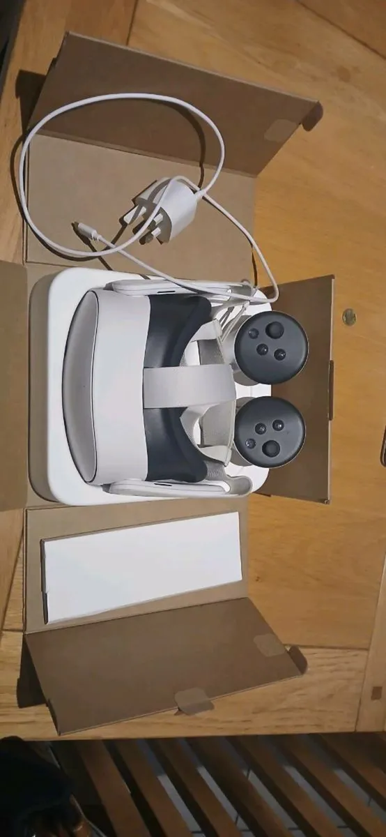 Meta Quest 3s - Image 2