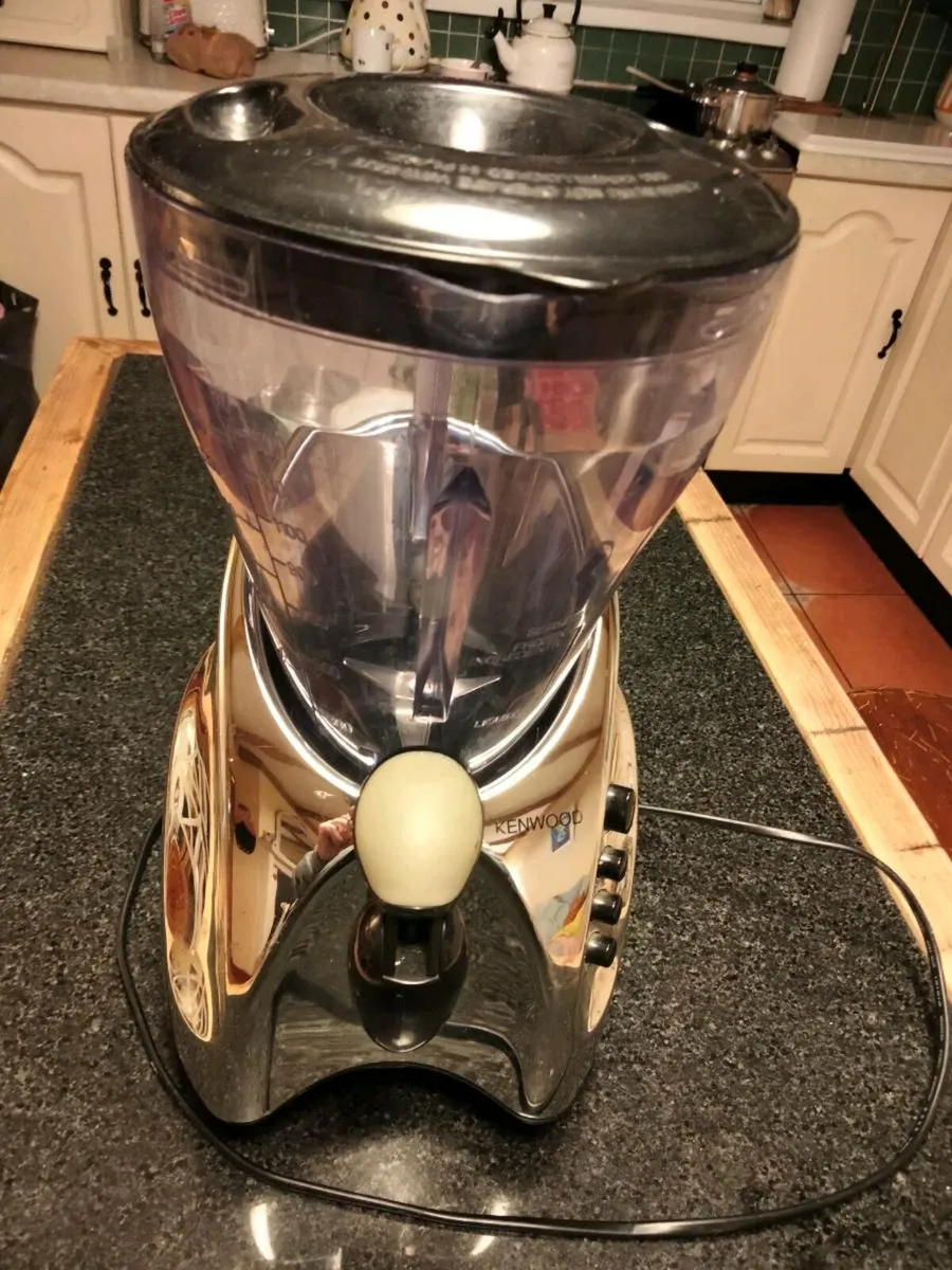 Smoothie concert  maker