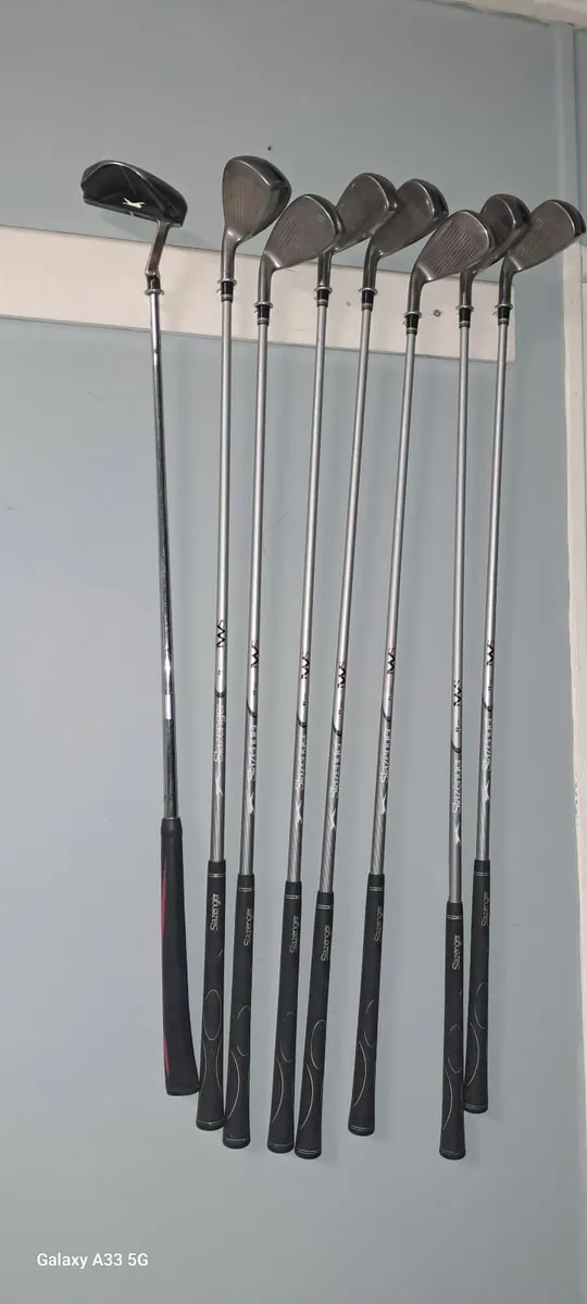 Golf irons - Image 1