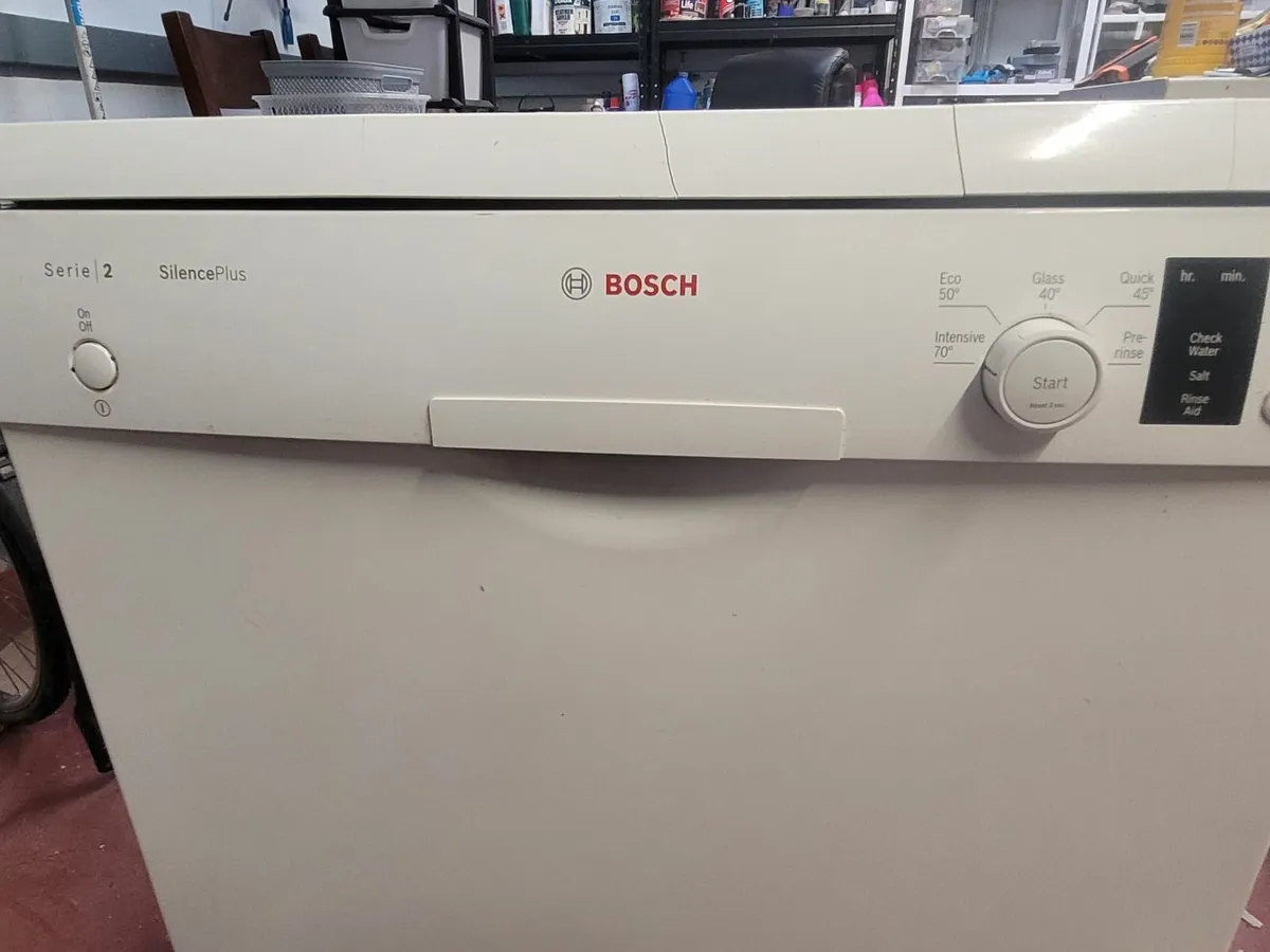 Bosch Dishwasher - Image 1