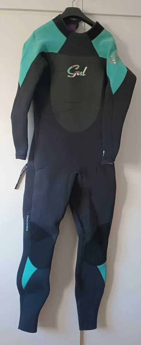 Gull Wetsuit - Image 1